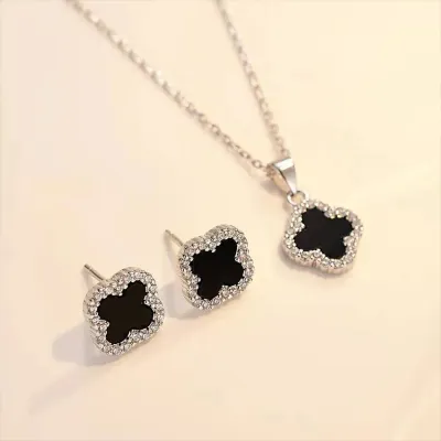 Luxury Four Leaf Flower Pendant Jewelry Set